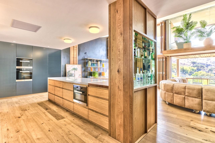 To Let 5 Bedroom Property for Rent in Higgovale Western Cape